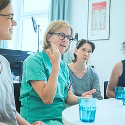 On Fire: Wechseljahre verstehen – die Hormonambulanz klärt auf